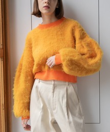 袖タックシャギーショート丈ニット