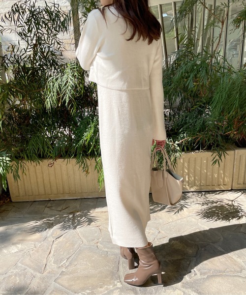 Meli rich（メリーリッチ）の「クロップド丈カーディガン＆ニットワンピース セットアップ（ワンピース・レディース・ベージュ/パープル/グレー/オフホワイト/チャコール・MEDIUM）」の22枚目の写真