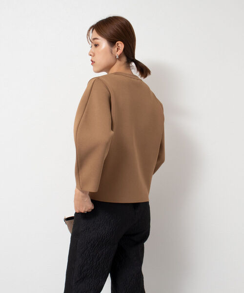 NOLLEY’S(ノーリーズ)の「スムース編みプルオーバーニット(ニット/セーター・レディース・ネイビー/ブルー/キャメル・38)」の4枚目の写真