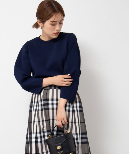 NOLLEY’S(ノーリーズ)の「スムース編みプルオーバーニット(ニット/セーター・レディース・ネイビー/ブルー/キャメル・38)」の22枚目の写真
