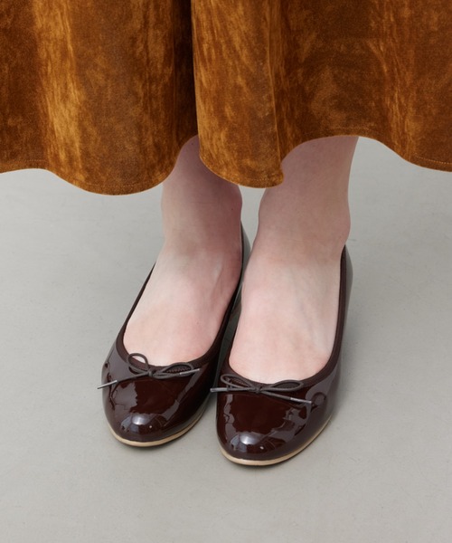 Launa lea（ラウナレア）の「【レイン対応】RainyDay ラウンドトゥヒールバレエシューズﾞ(RB5401A)（バレエシューズ・レディース・ブラック/モカ/ワイン/グレー系その他/アイボリー/ダークブラウン・22.5cm/25.5cm/25.0cm/21.5cm/22.0cm/23.5cm/24.5cm/23.0cm/24.0cm/26.0cm）」の5枚目の写真