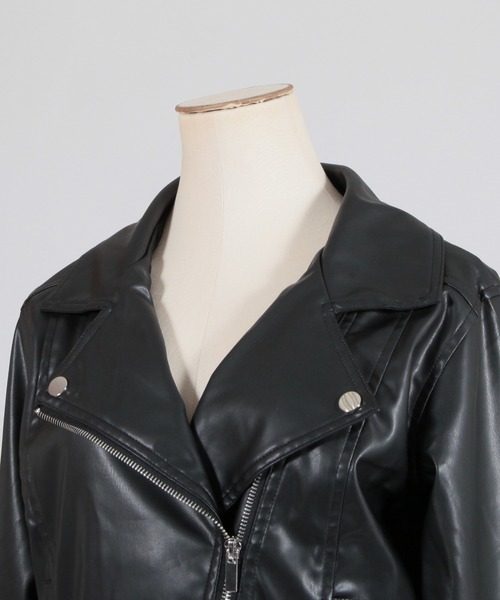 Julia Boutique（ジュリアブティック）の「フェイクレザーショート丈ライダースジャケット/22510（ライダースジャケット・レディース・ブラック/アイボリー・ONE）」の11枚目の写真