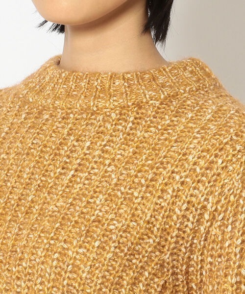 EARIH（アーリ）の「EARIH(アーリ)タックショルダーニット（ニット/セーター・レディース・キャメル・F）」の7枚目の写真