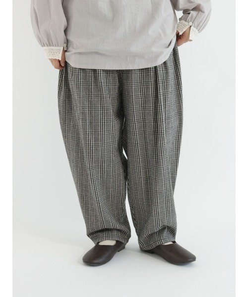 Samansa Mos2（サマンサ モスモス）の「コットンヘリンボーンペンギンパンツ（その他パンツ・レディース・ブラック/チャコール/キナリ/オレンジ/グリーン・ﾌﾘ-）」の3枚目の写真