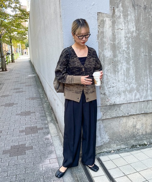 feepur（フェピュール）の「ツータックワイドスラックス（スラックス・レディース・ブラック/ブラウン/グレー系その他/アイボリー/ピンク/グレー・SMALL/MEDIUM）」の13枚目の写真