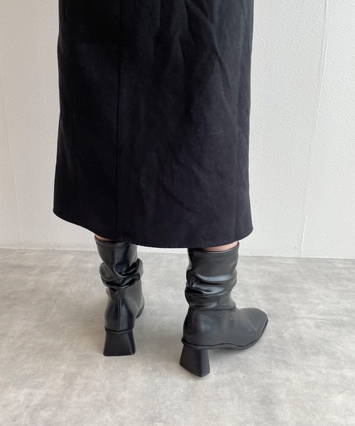 w closet（ダブルクローゼット）の「ギャザーブーツ（ブーツ・レディース・ベージュ/アイボリー/ブラック・M/L）」の7枚目の写真