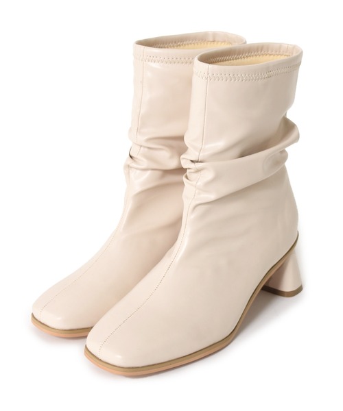 w closet（ダブルクローゼット）の「ギャザーブーツ（ブーツ・レディース・ベージュ/アイボリー/ブラック・M/L）」の22枚目の写真
