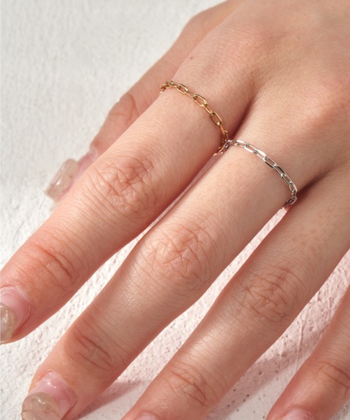 VANNIE U(ヴァニーユー)の「chain ring(リング・レディース・シルバー/ゴールド・#9/#11)」の2枚目の写真