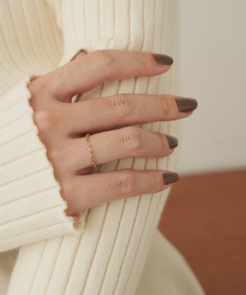 VANNIE U(ヴァニーユー)の「chain ring(リング・レディース・シルバー/ゴールド・#9/#11)」の6枚目の写真