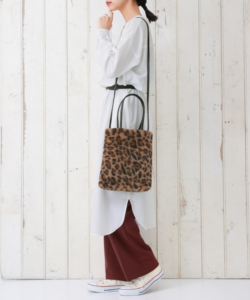 osharewalker（オシャレウォーカー）の「『フェイクファー2wayトートバッグ』（トートバッグ・レディース・グレー/レオパード・FREE）」の8枚目の写真