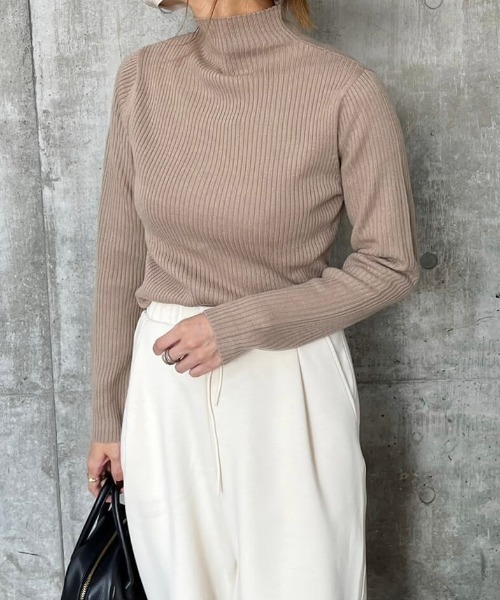 HEILIS(ヘイリス)の「《sayo select》リブハイネックニット / リブトップス リブニット ハイネック(ニット/セーター・レディース・ブラック/ベージュ/アイボリー・FREE)」の3枚目の写真