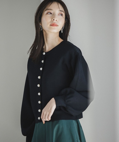 Andemiu（アンデミュウ）の「【WEB限定】パールカーディガン176417（カーディガン/ボレロ・レディース・ブラック/ブラウン/ボルドー/ブルー/グリーン/アイボリー・FREE）」の3枚目の写真