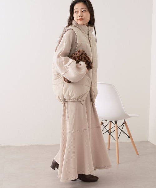 CIAOPANIC TYPY（チャオパニックティピー）の「中綿ベスト（ダウンベスト・レディース・ブラック/グレー系その他・SMALL）」の13枚目の写真