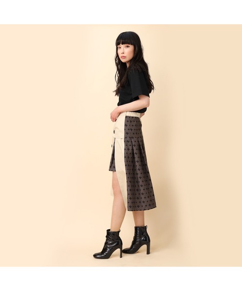 RADIO EVA（ラヂオエヴァ）の「FLOWER by RADIO EVA F040 Check