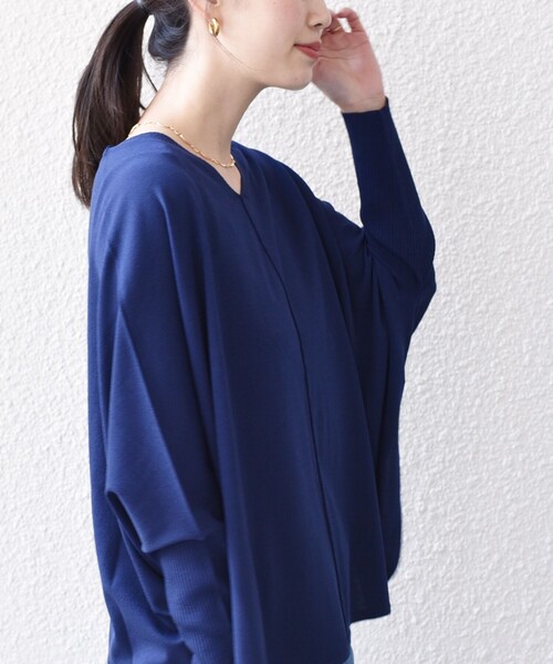 SHIPS(シップス)の「*〈手洗い可能〉Vネックドルマンニットプルオーバー◆(ニット/セーター・レディース・ネイビー/ライトグレー/グリーン/レッド系/ブラック・ONE SIZE)」の11枚目の写真
