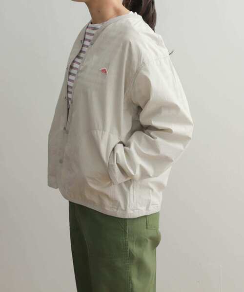 DANTON(ダントン)の「DANTON SHIRTS CARDIGAN(ノーカラージャケット・レディース・ベージュ/パープル/ライトグレー・38)」の2枚目の写真