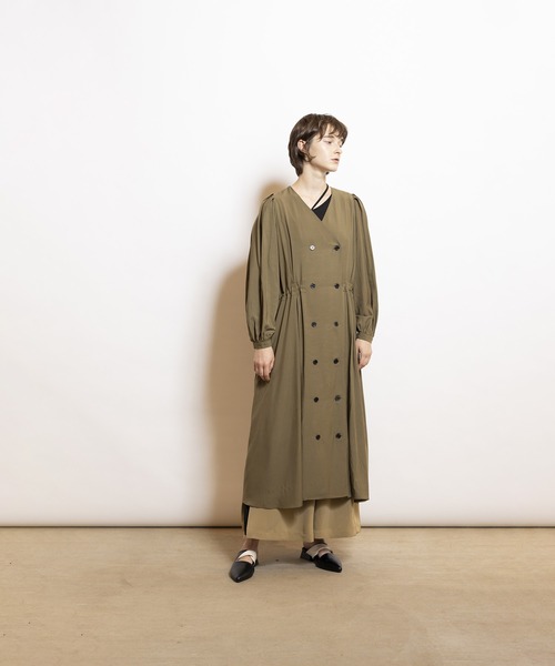 OSMOSIS（オズモーシス）の「バイカラーサイドタックパンツ（その他パンツ・レディース・ブラック/ベージュ/グリーン・ONE SIZE）」の10枚目の写真