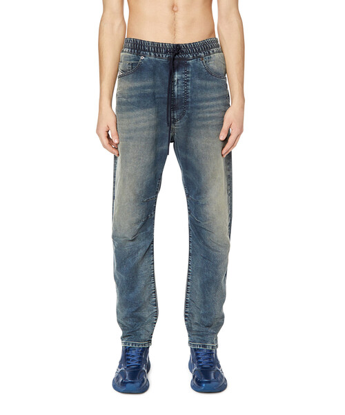 DIESEL(ディーゼル)の「メンズ 23SS デニムパンツ ジョグジーンズ ルーズフィット リヨセル(デニムパンツ・メンズ・インディゴブルー・30inch/32inch/34inch/28inch)」の4枚目の写真