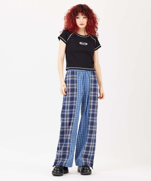 X-girl（エックスガール）の「BICOLOR STITCH S/S BABY TEE（Tシャツ/カットソー・レディース・ライトパープル/ホワイト/ブラック・S/M）」の10枚目の写真