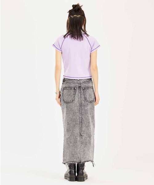 X-girl（エックスガール）の「BICOLOR STITCH S/S BABY TEE（Tシャツ/カットソー・レディース・ライトパープル/ホワイト/ブラック・S/M）」の11枚目の写真