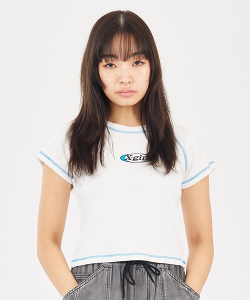 X-girl（エックスガール）の「BICOLOR STITCH S/S BABY TEE（Tシャツ/カットソー・レディース・ライトパープル/ホワイト/ブラック・S/M）」の18枚目の写真
