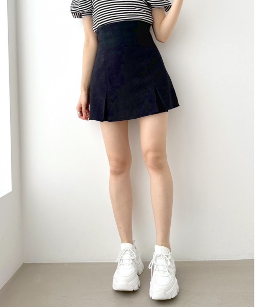 OLIVE des OLIVE(オリーブデオリーブ)の「バックレースアッププリーツミニスカート(スカート・レディース・チェック/スミクロ/ネイビー/オフホワイト・FREE)」の11枚目の写真