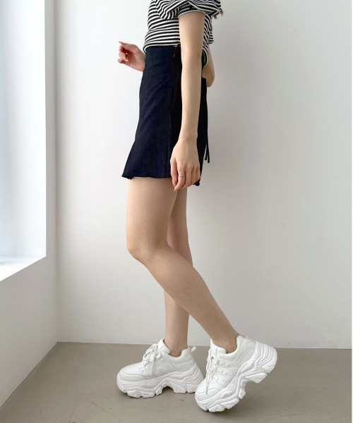 OLIVE des OLIVE(オリーブデオリーブ)の「バックレースアッププリーツミニスカート(スカート・レディース・チェック/スミクロ/ネイビー/オフホワイト・FREE)」の16枚目の写真
