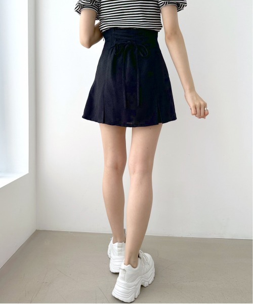 OLIVE des OLIVE(オリーブデオリーブ)の「バックレースアッププリーツミニスカート(スカート・レディース・チェック/スミクロ/ネイビー/オフホワイト・FREE)」の8枚目の写真