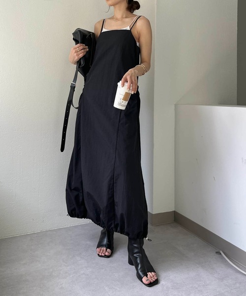 CAPRICIEUX LE'MAGE（カプリシューレマージュ）の「ドロストキャミワンピース（ワンピース・レディース・ブラック/ホワイト・FREE/S）」の14枚目の写真