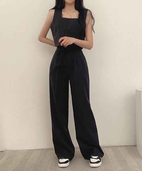 FREE STYLISTS（フリー スタイリスト）の「YUGA_YGMC スクエアネック トップス + ワイドレングスパンツ　セットアップ（アンサンブル・レディース・ライトグレー/ブラック・FREE）」の4枚目の写真