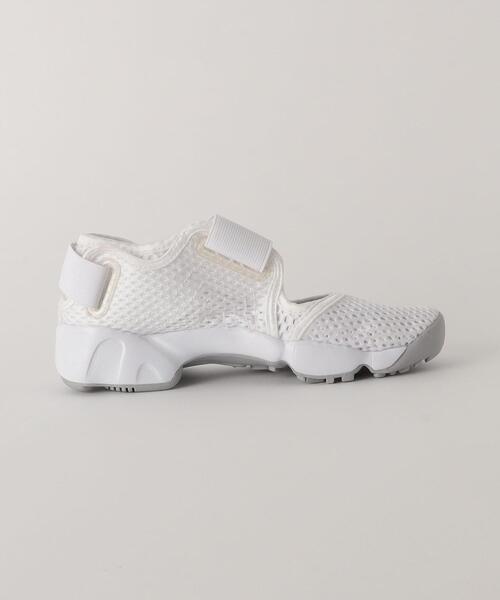 NIKE(ナイキ)の「【一部WEB限定カラーあり】<NIKE> リフト Gs/Ps / エアリフト 17cm-24cm(サンダル・キッズ・ホワイト/ブラック・22cm/19cm/24cm/23cm/17cm/21cm/18cm/20cm)」の4枚目の写真