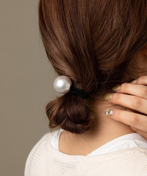 VATSURICA（バツリカ）の「〈VATSURICA〉バツリカ / パール ヘアゴム2（ヘアゴム・レディース・ホワイト・FREE）」の2枚目の写真