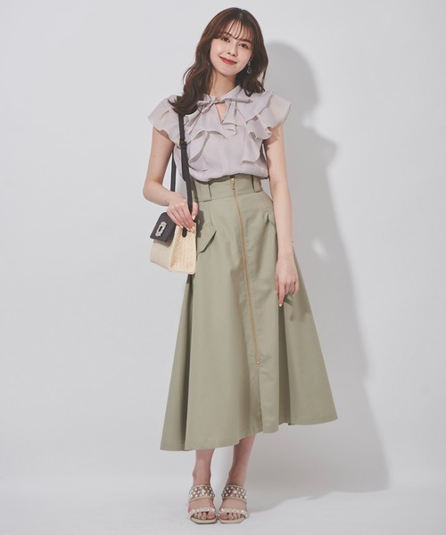 31 Sons de mode（トランテアン　ソン　ドゥ　モード）の「フラップポケットフレアスカート（スカート・レディース・ベージュ/ライトグリーン/グレー・38/36）」の4枚目の写真