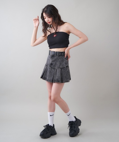 SPINNS（スピンズ）の「【セット対応商品】カップ付き ワンポイント刺繍デザイン ベアトップ（チューブトップ・レディース・オートミール/パープル/ピンク/グリーン/ブラック・ONESIZE）」の6枚目の写真