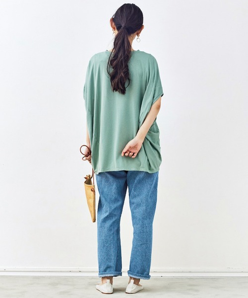 and myera（アンド マイラ）の「ａｎｄ　ｍｙｅｒａ　ベーシックじゃないＴシャツ（Tシャツ/カットソー・レディース・グリーン・MEDIUM/LARGE/X-LARGE/SMALL）」の7枚目の写真