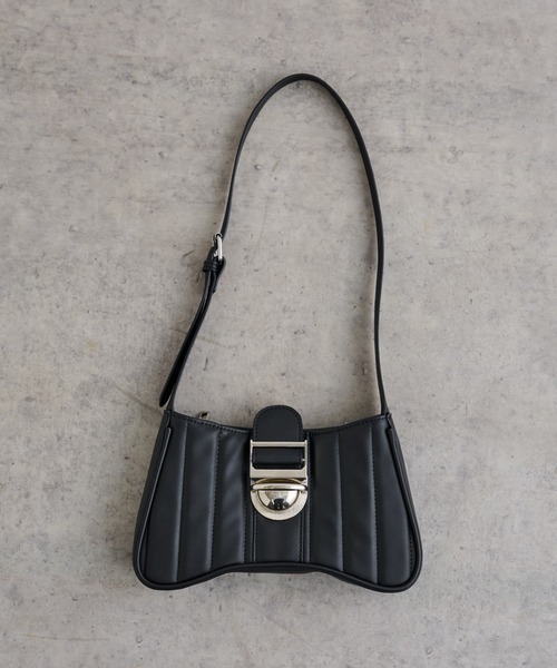 COLONY 2139（コロニートゥーワンスリーナイン）の「フェイクレザーキルティングバッグ（ショルダーバッグ・レディース・ブラック/オフホワイト・FREE）」の19枚目の写真