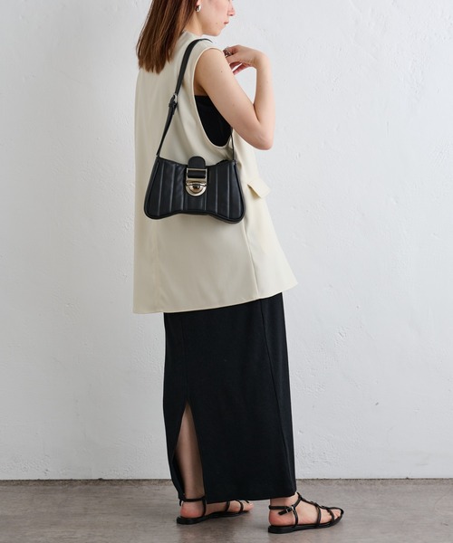 COLONY 2139（コロニートゥーワンスリーナイン）の「フェイクレザーキルティングバッグ（ショルダーバッグ・レディース・ブラック/オフホワイト・FREE）」の16枚目の写真