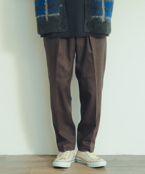 ITEMS URBANRESEARCH（アイテムズ アーバンリサーチ）の「ウエストイージーヘリンボーンテーパードパンツ（その他パンツ・メンズ・ブラック/ブラウン・LARGE/MEDIUM）」の3枚目の写真