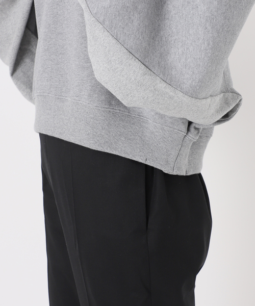 PRE_(プレ)の「【PRE_/プレ】別注cropped Big sleeve sweat Pullover(スウェット・レディース・チャコールグレー/ホワイト・FREE)」の8枚目の写真