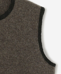 Bshop（ビショップ）の「STAPF | ラウンドネック チロリアンべスト MEN