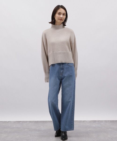 LAKOLE（ラコレ）の「7ゲージタートルショートニットプルオーバー / 985227（ニット/セーター・レディース・ブルー/イエロー/オフホワイト/ピンク/ラベンダー/チャコールグレー・SMALL/MEDIUM）」の8枚目の写真