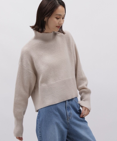 LAKOLE（ラコレ）の「7ゲージタートルショートニットプルオーバー / 985227（ニット/セーター・レディース・ブルー/イエロー/オフホワイト/ピンク/ラベンダー/チャコールグレー・SMALL/MEDIUM）」の19枚目の写真