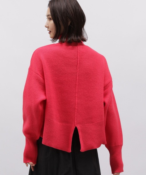 LAKOLE（ラコレ）の「7ゲージタートルショートニットプルオーバー / 985227（ニット/セーター・レディース・ブルー/イエロー/オフホワイト/ピンク/ラベンダー/チャコールグレー・SMALL/MEDIUM）」の15枚目の写真