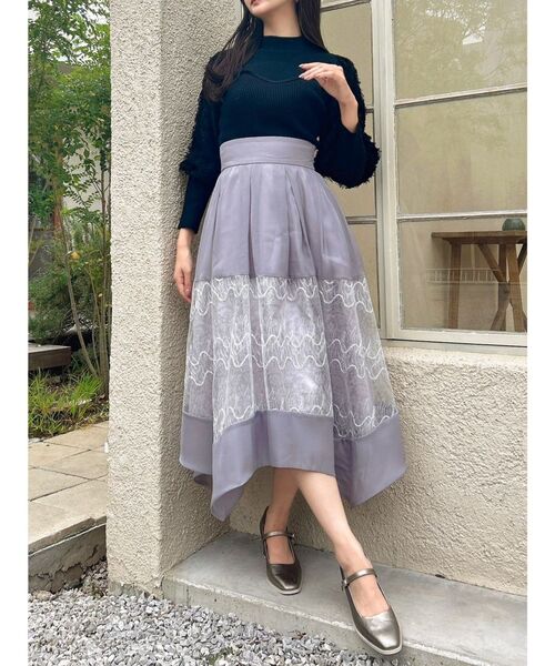 dazzlin(ダズリン)の「フラッフィパプスリーブニットトップス(ニット/セーター・レディース・ブラック/オフホワイト/オレンジ・FREE)」の20枚目の写真