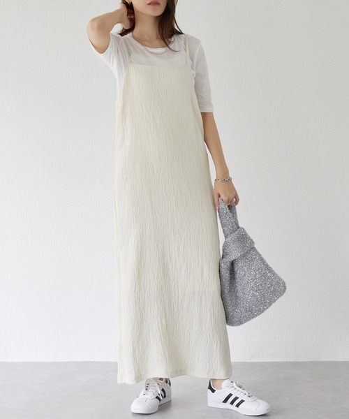 LAVEANGE(ラビアンジェ)の「楊柳カットソーキャミワンピース(ワンピース・レディース・オフホワイト/ブラウン/ブラック・4L/3L/LL/L/M)」の4枚目の写真