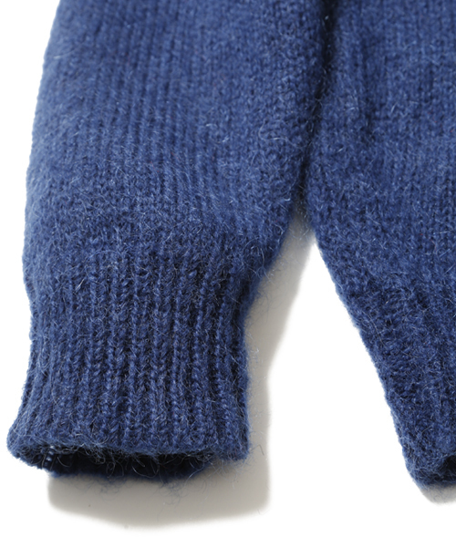 BEAMS（ビームス）の「VAPORIZE /  モヘヤ タートルネック ニット（ニット/セーター・メンズ・ブルー/レッド/ブラック/オフホワイト・LARGE/MEDIUM/SMALL）」の6枚目の写真