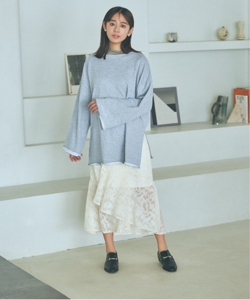 mysty woman（ミスティウーマン）の「ワイドシルエットミニ裏毛プルオーバー　106921（スウェット・レディース・オフホワイト/ブラック/グレー・FREE）」の6枚目の写真