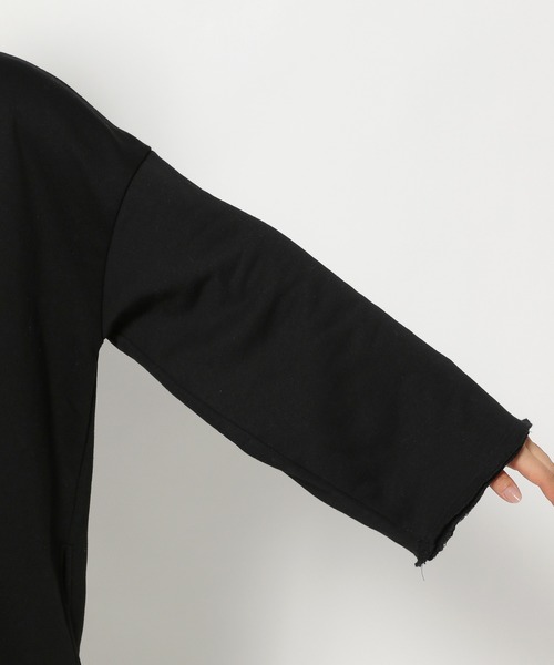 mysty woman（ミスティウーマン）の「ワイドシルエットミニ裏毛プルオーバー　106921（スウェット・レディース・オフホワイト/ブラック/グレー・FREE）」の13枚目の写真