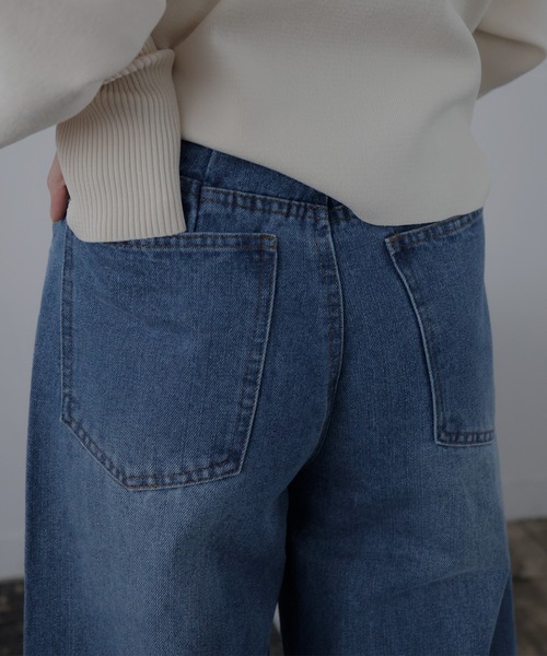 LIAN（リアン）の「カーブデニムパンツ（デニムパンツ・レディース・オフホワイト/ブルー系/ブルー/ブラック・SMALL/MEDIUM）」の14枚目の写真