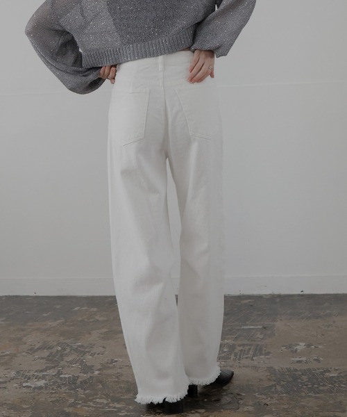 LIAN（リアン）の「カーブデニムパンツ（デニムパンツ・レディース・オフホワイト/ブルー系/ブルー/ブラック・SMALL/MEDIUM）」の11枚目の写真